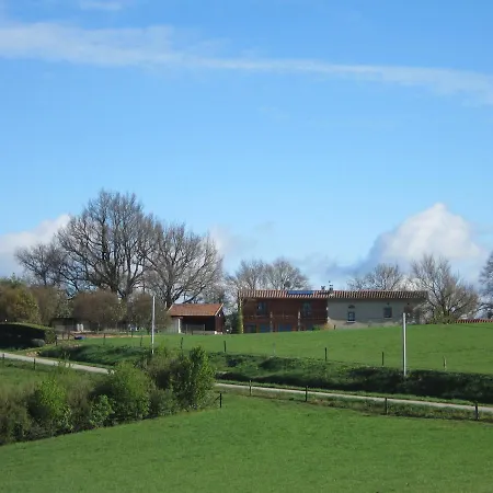 La Ferme Du Bascou לינה וארוחת בוקר Madiere