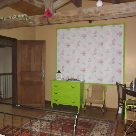 Couette-café La Ferme Du Bascou 3*